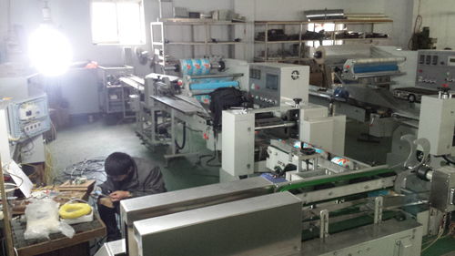 誠信鑄就品質(zhì)，專業(yè)成就未來——青微衛(wèi)生紙包裝機械廠家的設(shè)備與服務